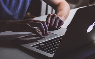 乐鱼体育官网-覃海洋赛场表现获教练高度评价，覃海洋游泳运动员资料